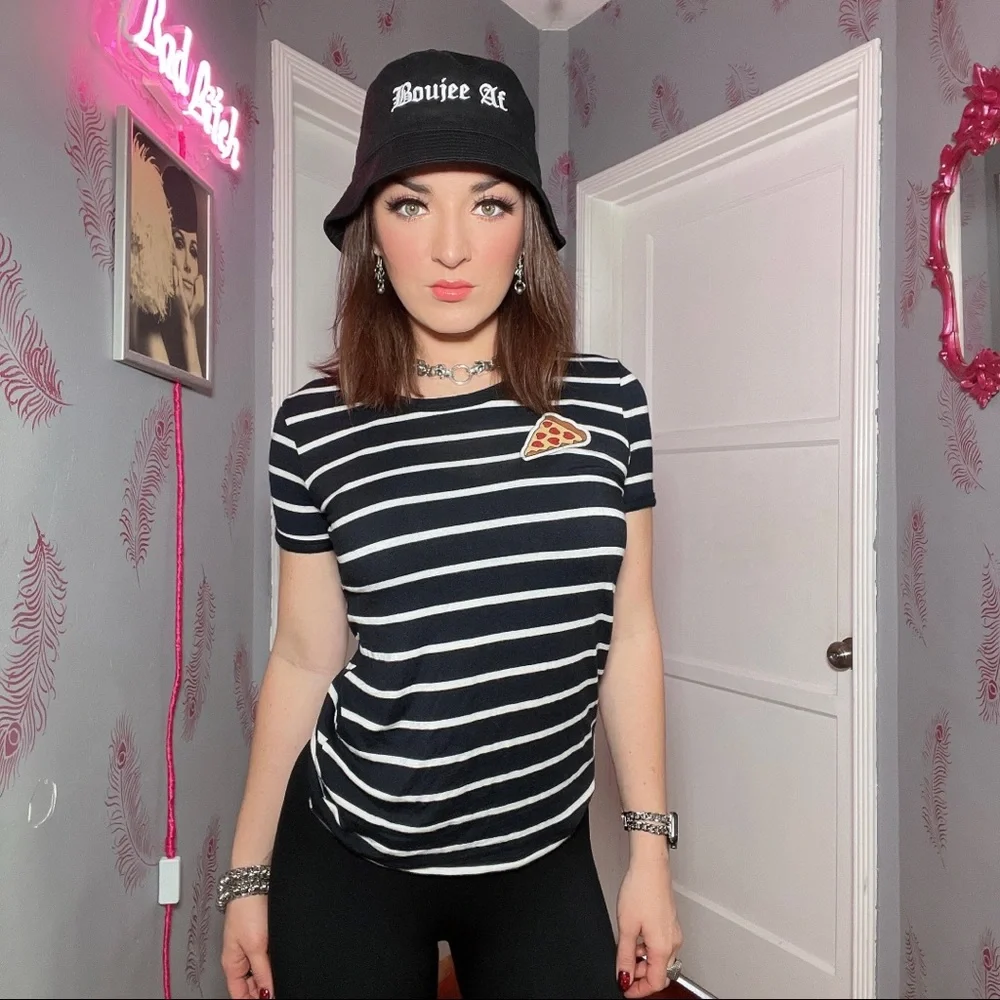 Super Soft Striped Pizza 🍕 Tee - Picture 2 of 6